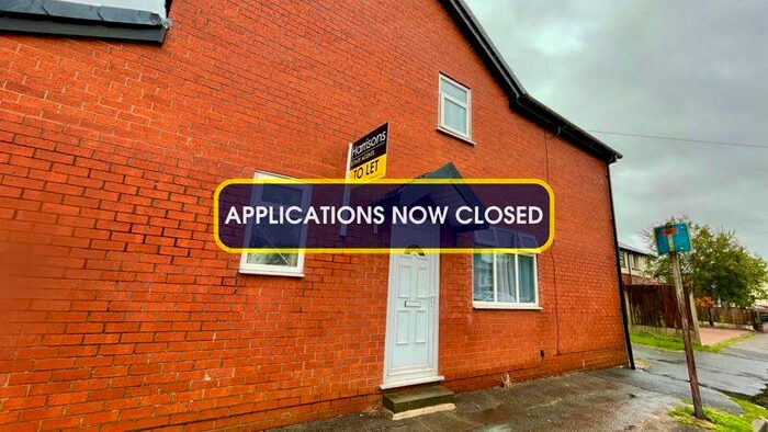 3 Bedroom Semi-Detached House To Rent In Oakes Street, Kearsley, Bolton, BL4