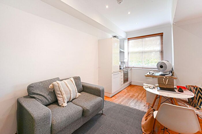 Studio To Rent In Draycott Place, Chelsea, London, SW3