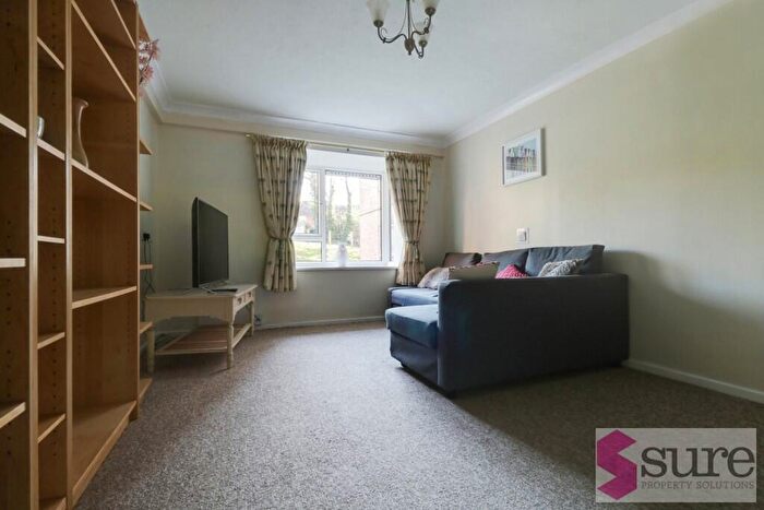 1 Bedroom Flat To Rent In Bursted Close, Brighton, BN1