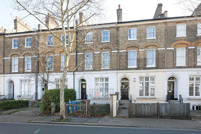 3 Bedroom Flat For Sale In Trafalgar Avenue, Peckham, SE15