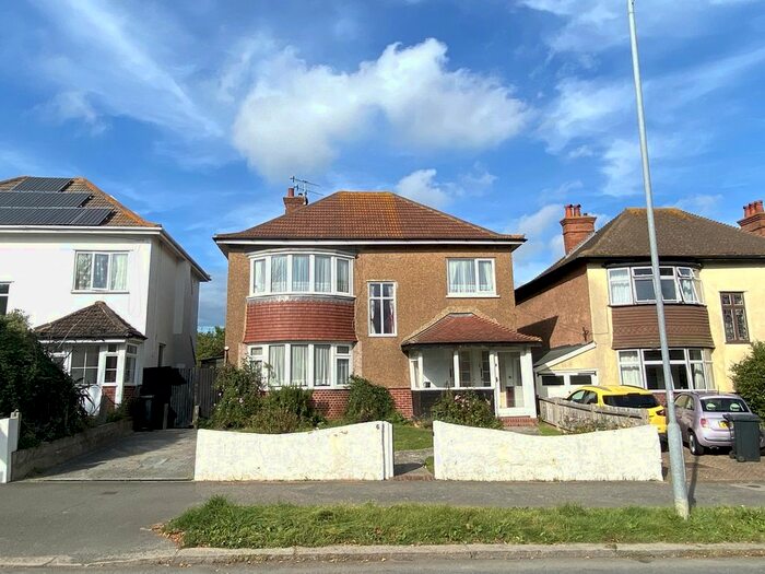 1 Bedroom Flat To Rent In Collington Avenue, Bexhill-On-Sea, TN39