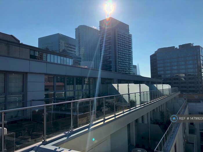 2 Bedroom Flat To Rent In Lamb's Passage, London, EC1Y