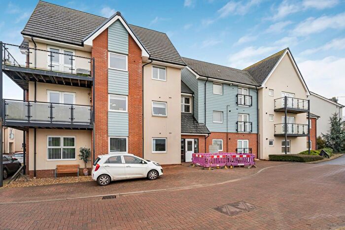 2 Bedroom Flat For Sale In Skye Crescent, Newton Leys, Bletchley, MK3