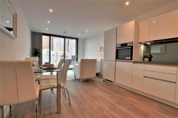 1 Bedroom Apartment To Rent In High Street, Staines-upon-thames, Surrey, TW18