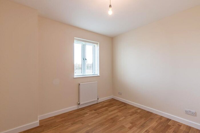 2 Bedroom Duplex To Rent In Martlesham, Panshanger, AL7