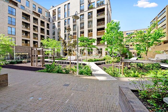 2 Bedroom Flat To Rent In Casbeard Street, London, N4