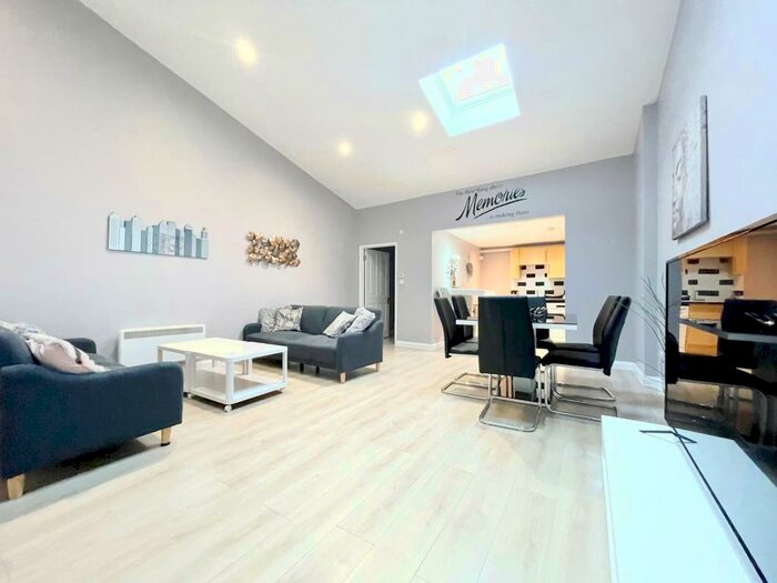 2 Bedroom Flat To Rent In Ambrose Street, Cheltenham, GL50