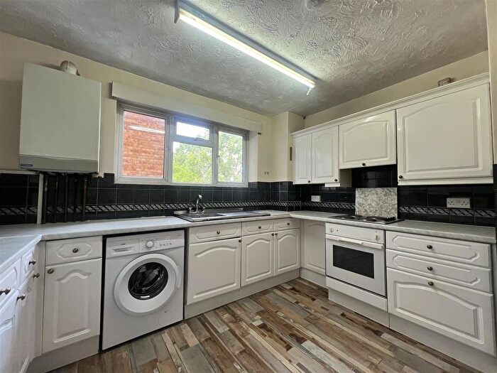 3 Bedroom Flat For Sale In Oldfield Lane South, Greenford, UB6