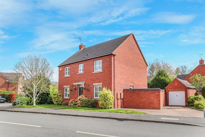 4 Bedroom Detached House For Sale In Ten Shilling Drive, Coventry, CV4