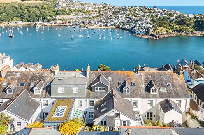2 Bedroom Maisonette For Sale In St. Fimbarrus Road, Fowey, Cornwall, PL23