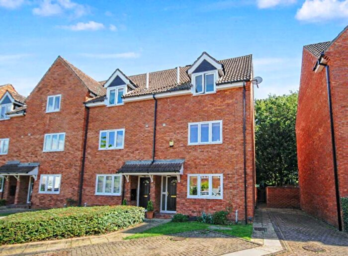 3 Bedroom End Of Terrace House To Rent In Ferrars Court, Huntingdon, Cambs, PE29