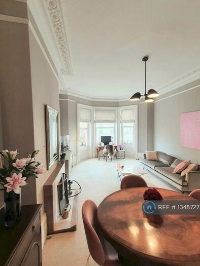 2 Bedroom Flat To Rent In Clifton Crescent, Folkestone, CT20