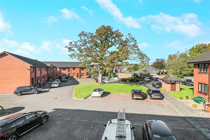 2 Bedroom Flat For Sale In Lintwhite Court, Bridge Of Weir, PA11