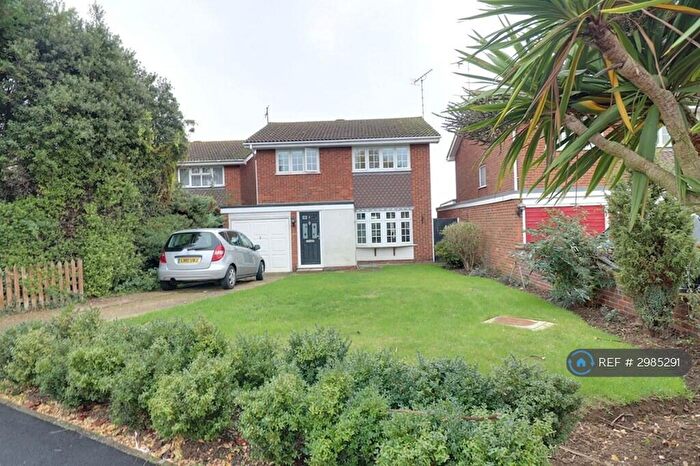 4 Bedroom Detached House To Rent In New England Crescent, Southend-On-Sea, SS3
