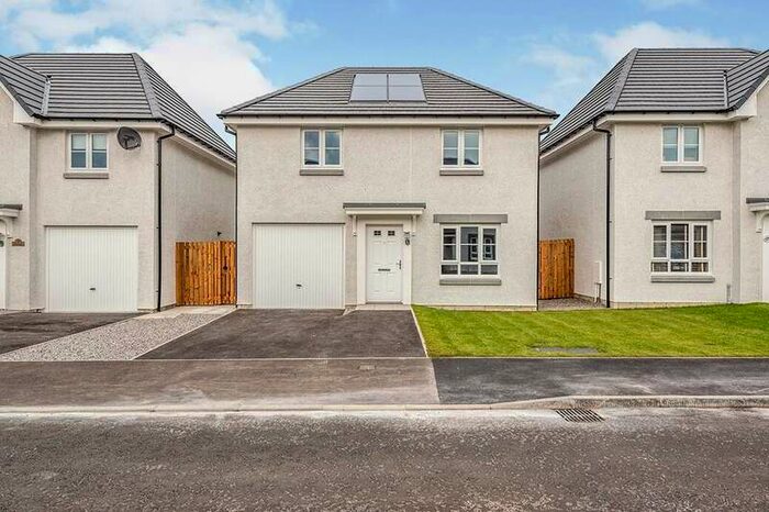 4 Bedroom Detached House To Rent In Benbecula Place, Inverness, IV2