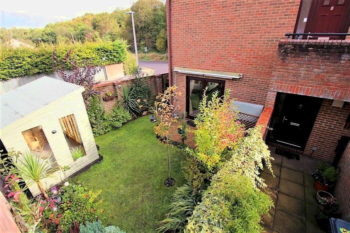 1 Bedroom Flat To Rent In Tylers Place, Tilehurst, Reading, RG30