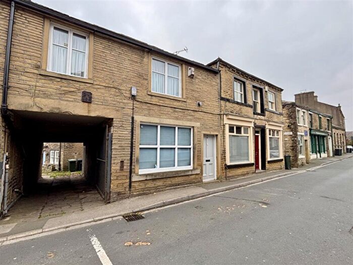 2 Bedroom Terraced House For Sale In Market Street, Thornton, Bradford, BD13