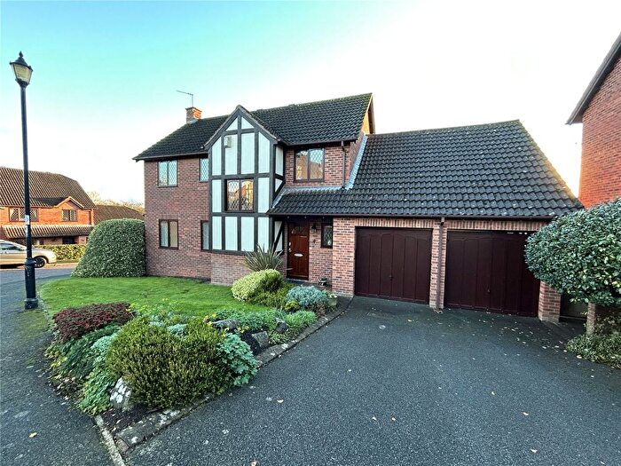 4 Bedroom Detached House To Rent In Glasses Mead, Taunton, TA1
