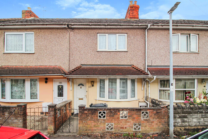 2 Bedroom Terraced House To Rent In Caulfield Road, Gorse Hill, Swindon, SN2