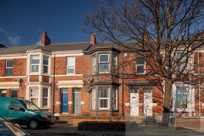 3 Bedroom Flat To Rent In Dinsdale Road, Sandyford, NE2