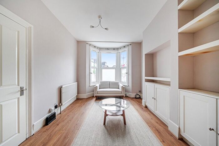 3 Bedroom Terraced House To Rent In Avening Road, Southfields, London, SW18