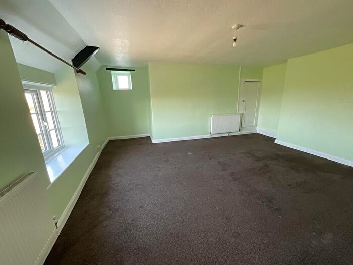 2 Bedroom Cottage To Rent In Shorestone, Woolley, EX23