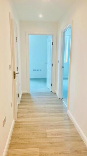 2 Bedroom Flat To Rent In Brewers Square, Dartford, DA1