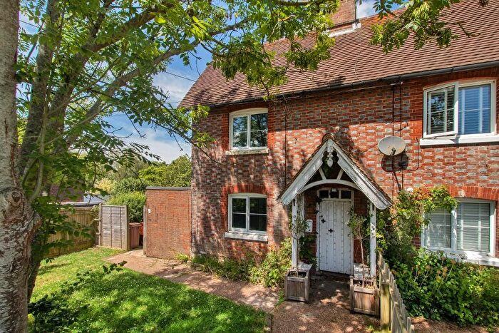 4 Bedroom Semi-Detached House For Sale In Hope Mill Cottages, Goudhurst, Kent, TN17