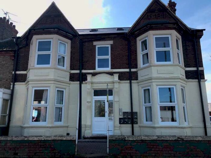 1 Bedroom Flat To Rent In Oundle Road Woodston, Peterborough, PE2