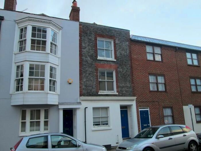 5 Bedroom Terraced House To Rent In St. James's Street, Portsmouth, PO1