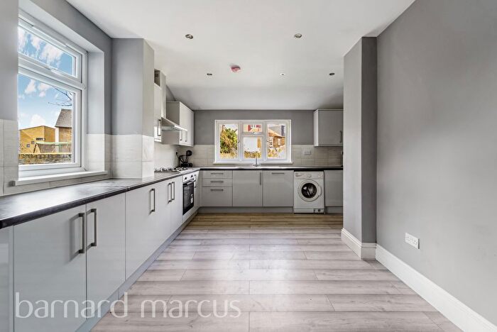 4 Bedroom Property To Rent In Temple Road, Hounslow, TW3