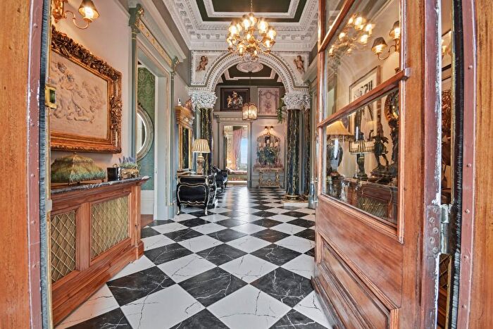 3 Bedroom Flat For Sale In Newark Street, Inverclyde, Greenock, PA16