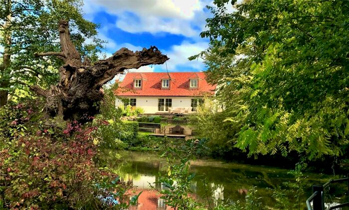 4 Bedroom Detached House For Sale In Church Road, Blewbury, Oxfordshire, OX11