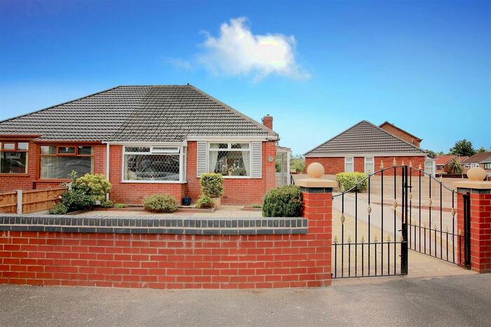 2 Bedroom Semi-Detached Bungalow To Rent In Thorn Avenue, Failsworth, Manchester, M35