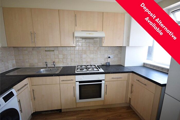 1 Bedroom Apartment To Rent In Onslow Gardens, Wallington, SM6