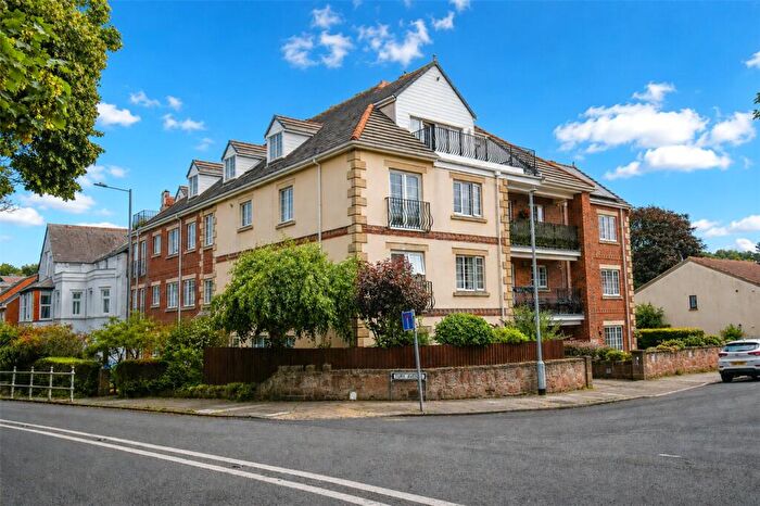 2 Bedroom Flat For Sale In Sandy Lane, West Kirby, Wirral, CH48