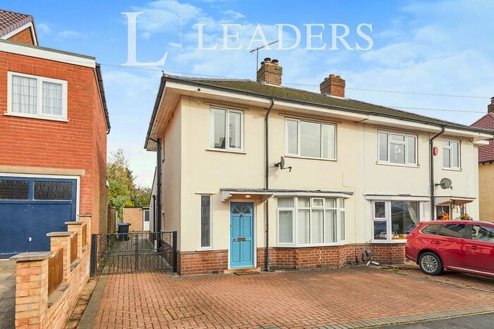 3 Bedroom Semi-Detached House To Rent In Rykneld Way, Littleover, Derby, DE23