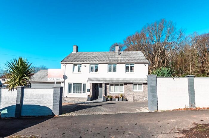 6 Bedroom Semi-Detached House For Sale In Cheriton Avenue, Southampton, Hampshire, SO18