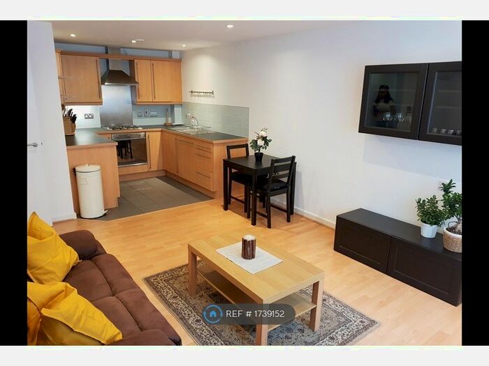 2 Bedroom Flat To Rent In Velocity West, Leeds, LS11