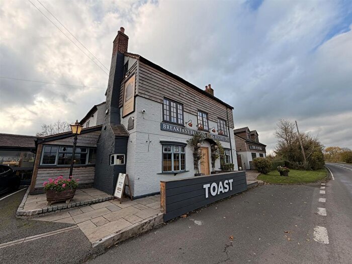 1 Bedroom Flat To Rent In Old Hill, Flyford Flavell, Worcester, WR7