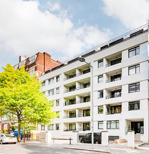 2 Bedroom Flat For Sale In Onslow Square, London, SW7