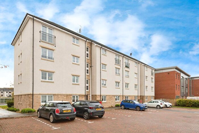 2 Bedroom Apartment For Sale In Drinkwater Crescent, Renfrew, PA4