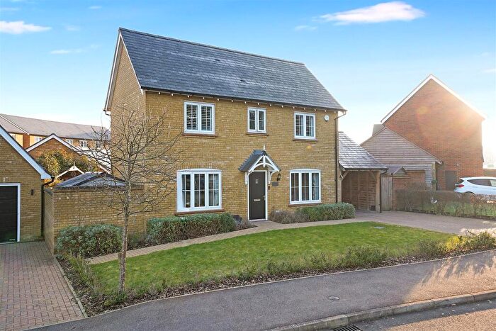 3 Bedroom Detached House For Sale In Chestnut Road, Allington, ME16