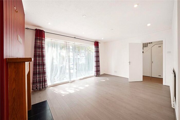 3 Bedroom House To Rent In Westbere Road, London, NW2