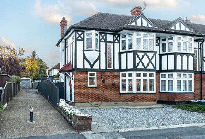 3 Bedroom End Of Terrace House For Sale In Cardinal Avenue, Morden, SM4