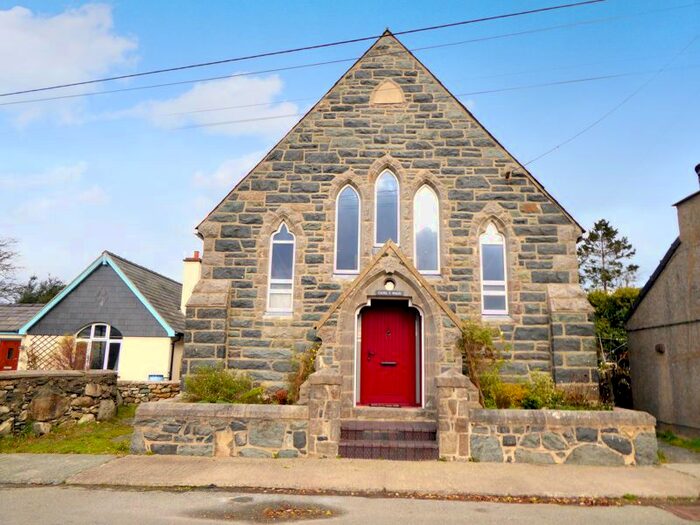 4 Bedroom Detached House For Sale In Penisarwaun, Caernarfon LL55