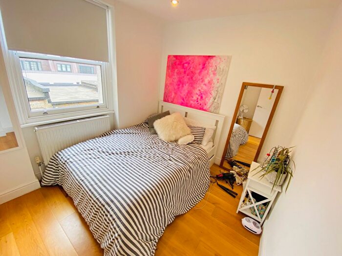 1 Bedroom Flat To Rent In Camden High Street, Camden Town, NW1