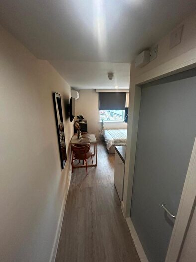 Studio To Rent In London Road, Thornton Heath, CR7