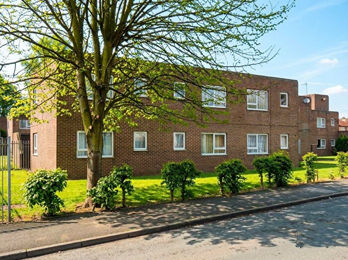 1 Bedroom Flat To Rent In St Clements Court, South Kirkby, Pontefract, WF9