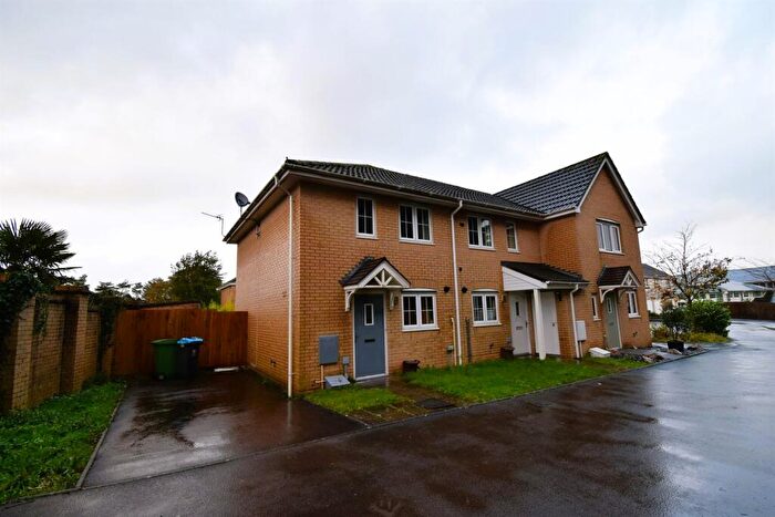 2 Bedroom House To Rent In Ffordd Brynhyfryd, Old St. Mellons, Cardiff, CF3